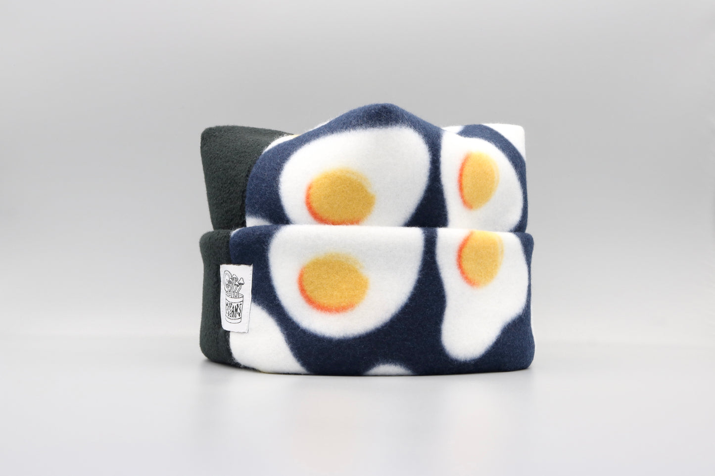 Black/Eggs
