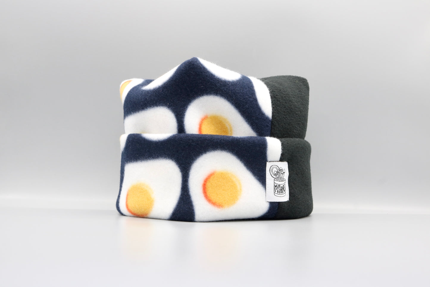 Eggs/Black