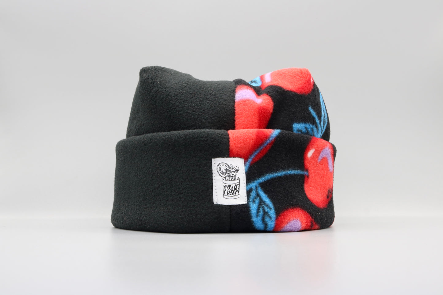 Black/Cherries