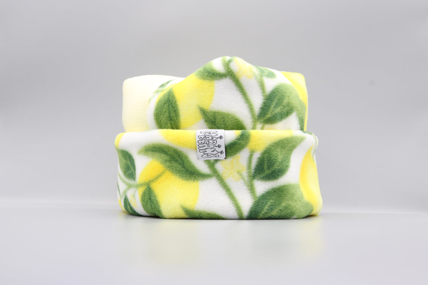 Pastel Yellow and Lemons