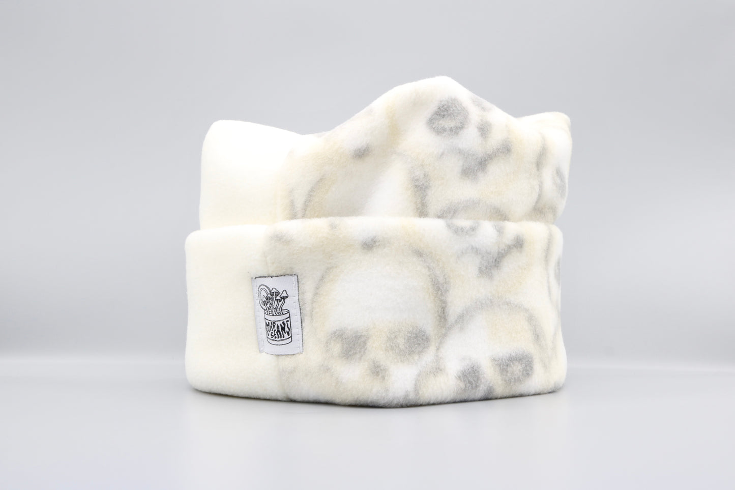 Cream/Skulls