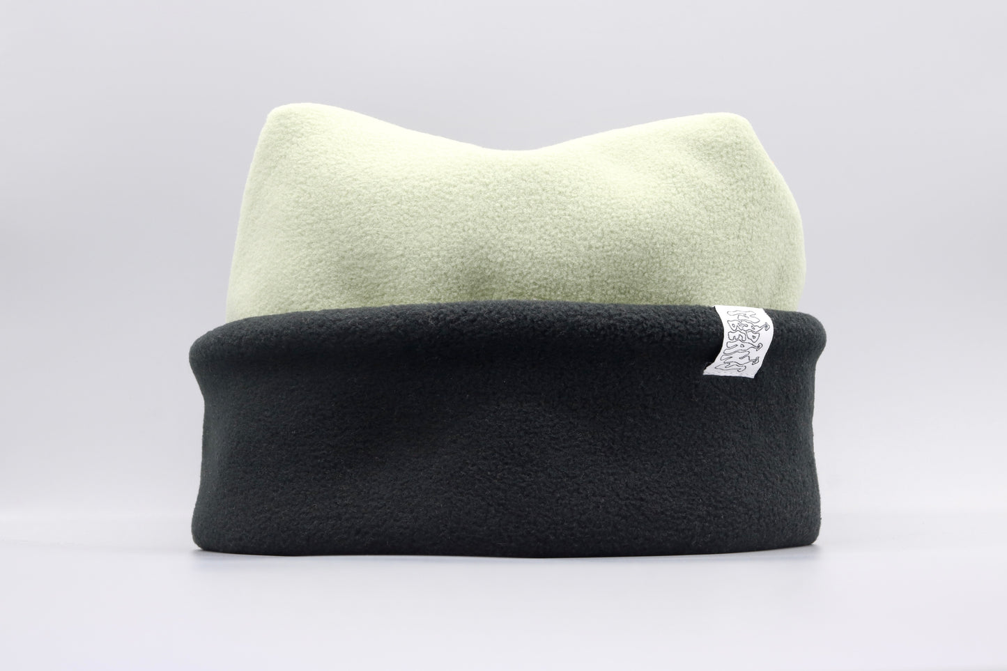 XL Sage and Black