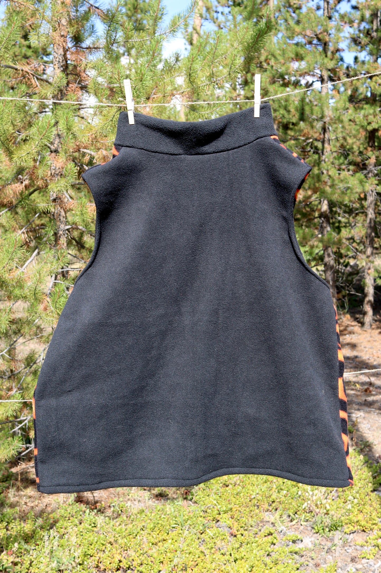 S/M - Flames and Black