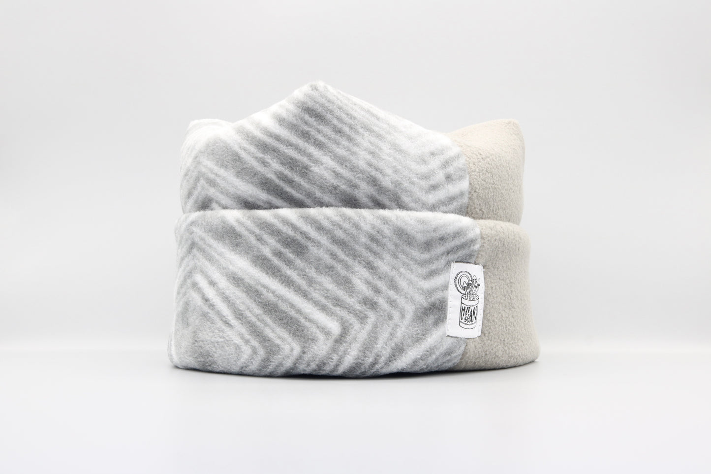 Gray Geometric Pattern/Gray