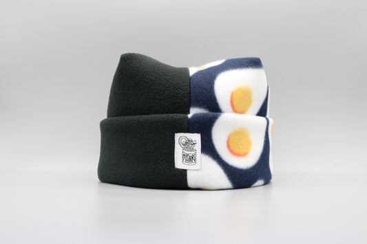 Black/Eggs