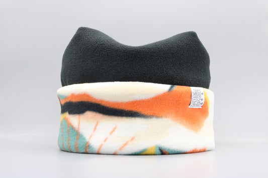 XL Black and Mountains